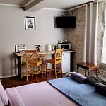 Découvrez Ancienne Maison De Drapier Du Xvii Siecle Au Coeur De Bastide Appartamento *